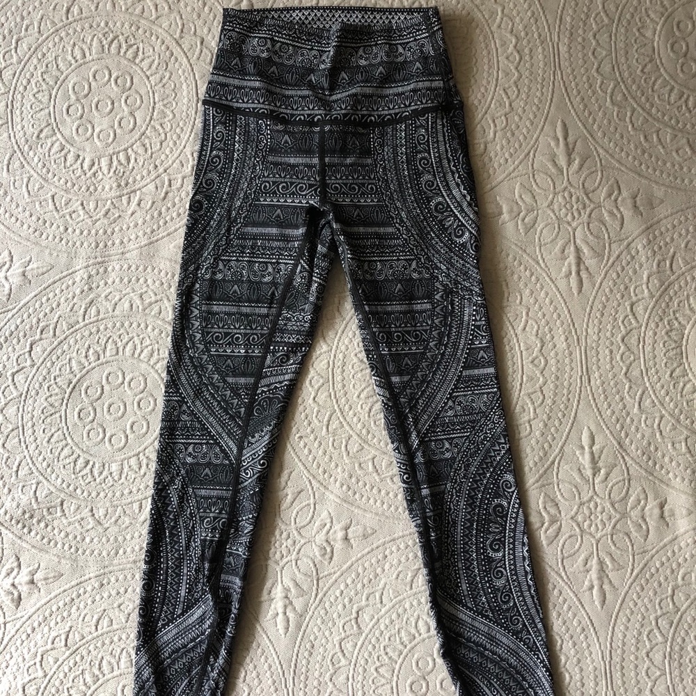 Tribal pattern lulu leggings